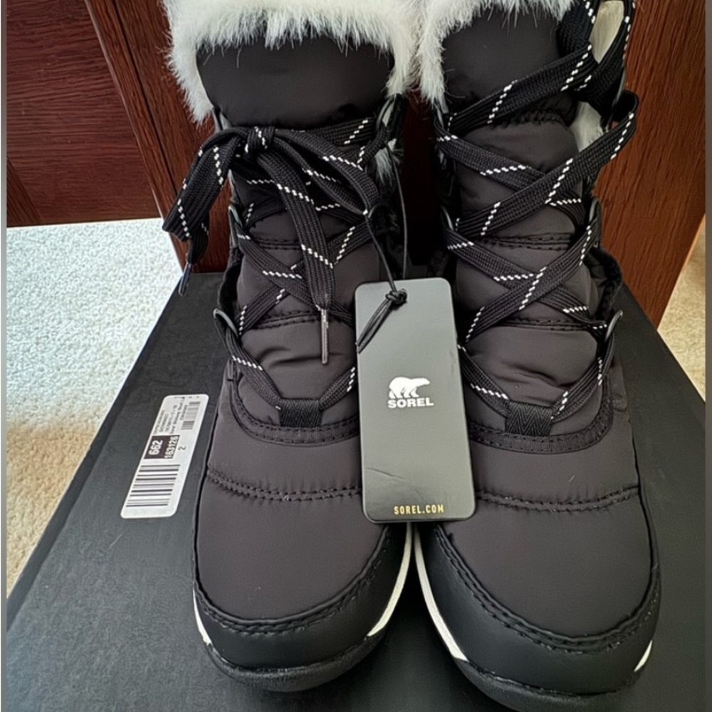 Sorel Women's Black and White Winter Boots